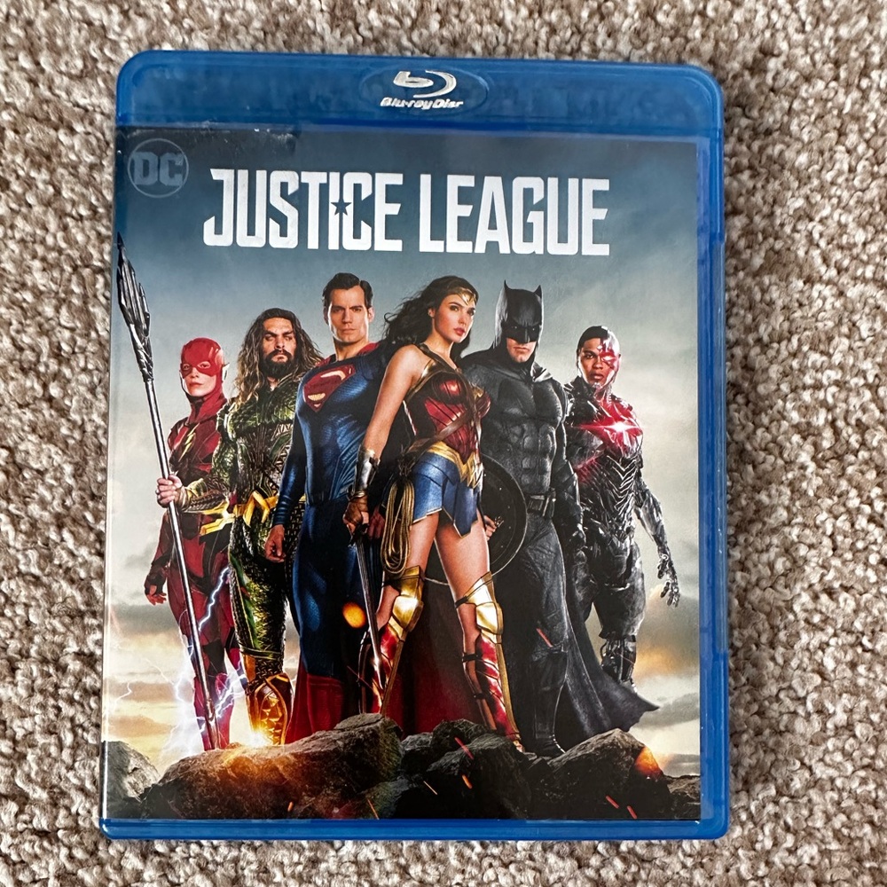 Justice League Blu-ray & DVD Disc